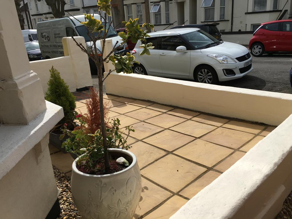 CARIS Guest House Southend-on-Sea Extérieur photo